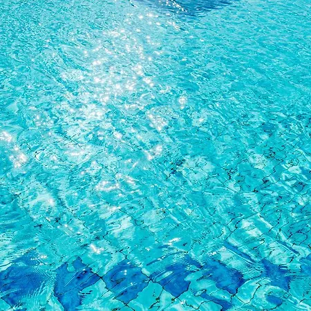 فندق Yialos