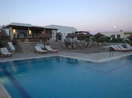 Yialos فندق