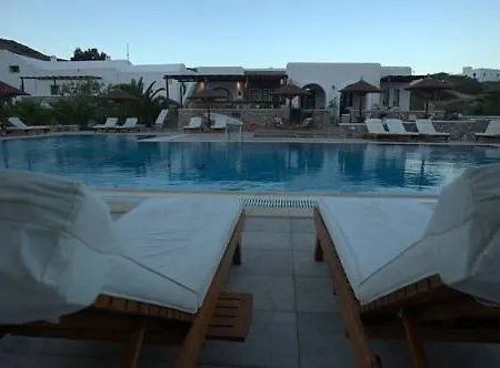 فندق Yialos إيوس خورا