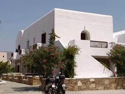 فندق Yialos